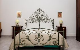 Casa Vacanze Petronia-By Faendho