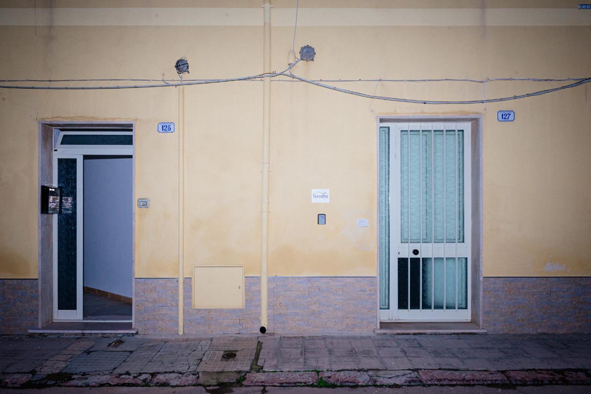 Villa Casa Vacanze Petronia-By Faendho à Porto Torres Extérieur photo