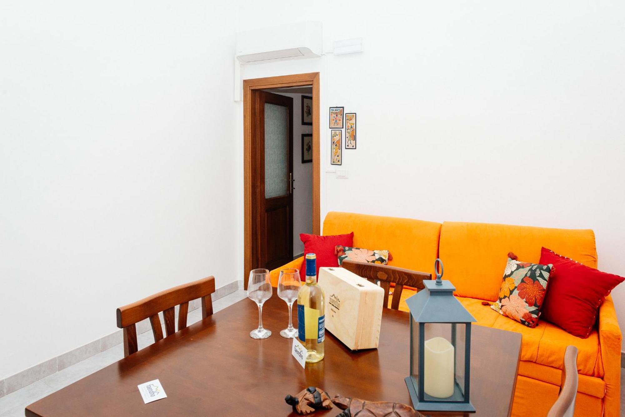 Villa Casa Vacanze Petronia-By Faendho à Porto Torres Extérieur photo